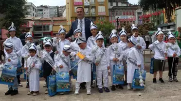 Görele Belediyesi tarafından düzenlenen sünnet şöleninde 27 çocuk sünnet edildi