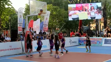 Sinop'ta Mustafa Berkay Akbaş anısına sokak basketbolu turnuvası düzenlendi