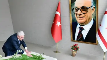 İYİ Parti Genel Başkanı Müsavat Dervişoğlu, Rauf Raif Denktaş'ın Anıt Mezarını Ziyaret Etti