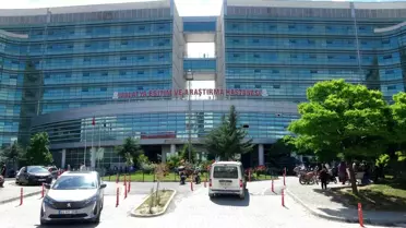 Malatya'da servis aracı yaya çarptı, yaralı var