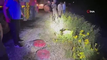 Tunceli'de otomobil şarampole yuvarlandı: Sıkışan 2 kişi kurtarıldı