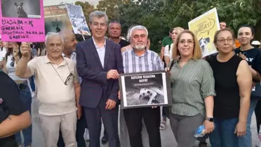 Gaziantep Belediye Başkan Yardımcısı Hayvanseverlerin Eylemine Destek Verdi