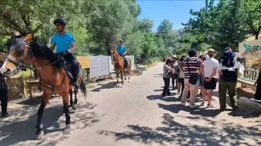 Atlı Jandarma Timleri Ihlara Vadisinde Turistleri Koruyor