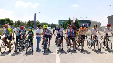 Akhisar İlçe Spor Kulübü Bisikletçileri Uşak'ta Başarı Elde Etti