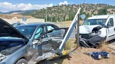 Amasya'da Otomobil ile Hafif Ticari Araç Çarpıştı: 6 Kişi Yaralandı