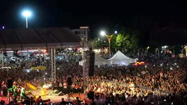 Güler Duman, Erzincan Yaz Etkinlikleri'nde unutulmaz bir akşam yaşattı