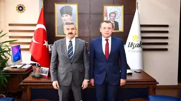 Uşak Valisi, Eşme Kaymakamını Ziyaret Etti