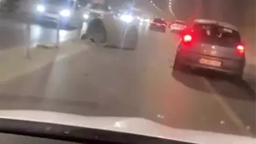 Pendik'te Tünelde Havalandırma Borusu Yola Düştü