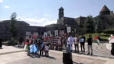 Erzurum'da İsrail'in Gazze'ye saldırılarını protesto eden sağlıkçılar sessiz yürüyüşe devam ediyor