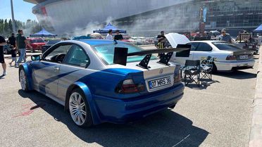 Eskişehir'de Modifiyeli Araç Tutkunları Buluşması