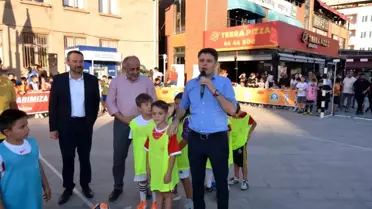 Sandıklı'da Geleneksel Sokak Futbolu Turnuvası Başladı