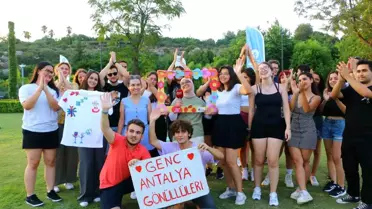 Antalya'da Gençler Dostluk Günü'nde Buluştu