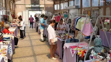 Tepebaşı Belediyesi Hanımeli Sokağı Kadınların El Emeği Ürünlerini Halkla Buluşturuyor
