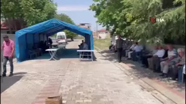 Şehidin baba ocağına Türk Bayrağı asıldı