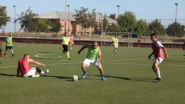 Ahlat'ta 4. Şöhretler Futbol Turnuvası düzenlendi