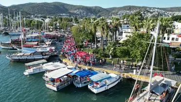 Bodrum Gazze Destek Platformu Üyeleri Gazze'ye Destek İçin Yürüdü
