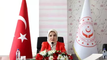 Ağrı Aile ve Sosyal Politikalar Gençlik ve Spor Kulübü Kadın Futbol Takımı TFF Kadınlar 2. Ligi'ne yükseldi