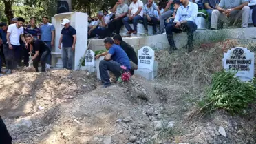 Hatay'da depremde yaralı olarak kurtarılan baba yaşam mücadelesini kaybetti