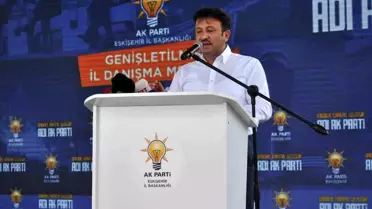 AK Parti Genel Başkan Yardımcısı Hamza Dağ: 'Bazıları gibi ortalık yangın yeriyken tatil yapmıyoruz'