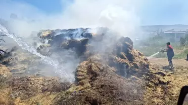 Adıyaman'da Saman Yığını Yanarak Küle Döndü