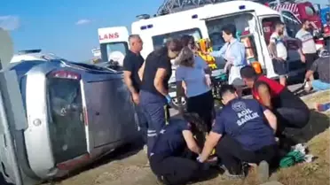 Çanakkale'de minibüs ile otomobil çarpıştı: 7 yaralı