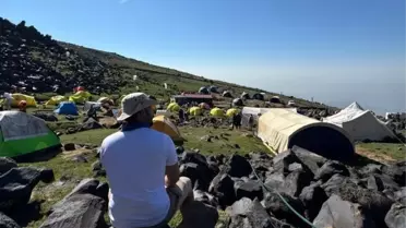 Ağrı Dağı'nda Filistin Bayrağı Açıldı