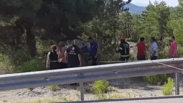 Denizli'de Otomobil Şarampole Devrildi: 1 Ölü, 2 Yaralı