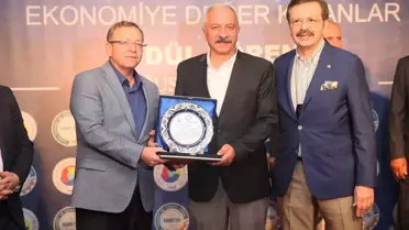 TOBB Başkanı Hisarcıklıoğlu, Kars'ta Ekonomiye Değer Katanlara Ödül Verdi