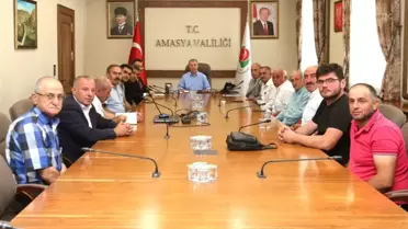 Amasya Valisi Yılmaz Doruk, muhtarlarla toplantı düzenledi