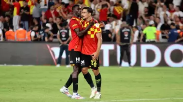Göztepe, Fenerbahçe'yi yeni transferlerle geçti