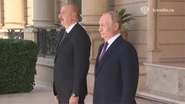 Putin, Haydar Aliyev'in Mezarını Ziyaret Etti