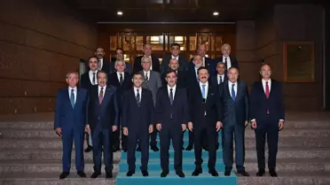 Cumhurbaşkanı Yardımcısı Cevdet Yılmaz, TOBB Başkanı Rifat Hisarcıklıoğlu ve yönetim kurulu üyeleriyle görüştü