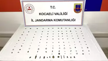 Gebze'de Tarihi Eser Operasyonu: Çok Sayıda Tarihi Obje Ele Geçirildi