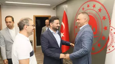 Kağıthane Belediye Başkanı Mevlüt Öztekin İstanbul Çevre, Şehircilik ve İklim Değişikliği İl Müdürü Maliki Ejder Batur'u Ziyaret Etti