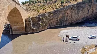 HES Barajının Açılması Sonucu Vatandaşlar Mahsur Kaldı