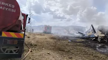 Çerkeş'te saman balyalarının bulunduğu yerde çıkan yangın kontrol altına alındı