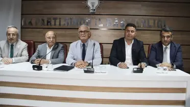 AK Parti Genel Başkan Yardımcısı Yusuf Ziya Yılmaz, Sinop'ta partililerle buluştu