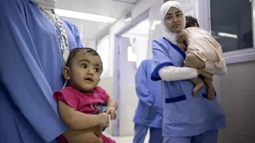 Anneleri Gazze'de kalan Filistinli 5 bebek Doğu Kudüs'te hastanede büyüyor