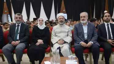 Diyanet İşleri Başkanı Ali Erbaş, Hafızlara ve Gençlere Vatanın Geleceğini Emanet Edecek