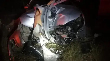 Adana'da yüksek gerilim hattına çarpan otomobil kaçtı