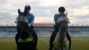 Belediye Kütahyaspor, 2024-2025 sezonunu atlı polisler ve kulüp otobüsü ile açtı