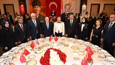 Erzurum ve Ağrı'da 30 Ağustos Zafer Bayramı kabul törenleri düzenlendi