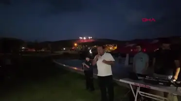 Mersin'de dev Türk bayrağı etrafında havai fişek gösterisi düzenlendi