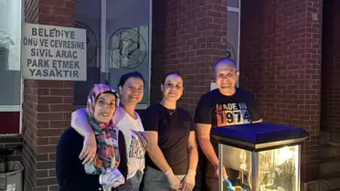 Bilecik Belediye Başkanı çocuklara sinema gecesinde patlamış mısır ikram etti