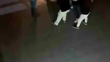 Bursa'da Eğlence Merkezinde Kavga: Tekmeler ve Yumruklar Havada Uçuştu