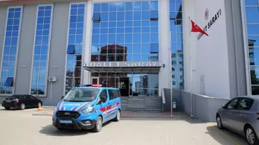 Kiraladığı Aracın Zarar Görmesi Üzerine Arkadaşını Vuran Genç Adliyeye Sevk Edildi