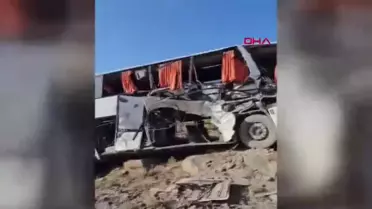 Iğdır'da Gürcistan plakalı otobüs devrildi: 2 yaralı