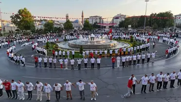 Sivas Kongresi'nin 105. Yıl Dönümünde 1058 Kişi Halay Çekti