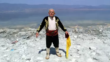 Burdur Gölü'nde Kuraklık Tehlikesi: Emekli Öğretmen Ağıt Yaktı