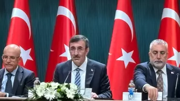 Cevdet Yılmaz 2025-2027 Orta Vadeli Program'ı Açıkladı